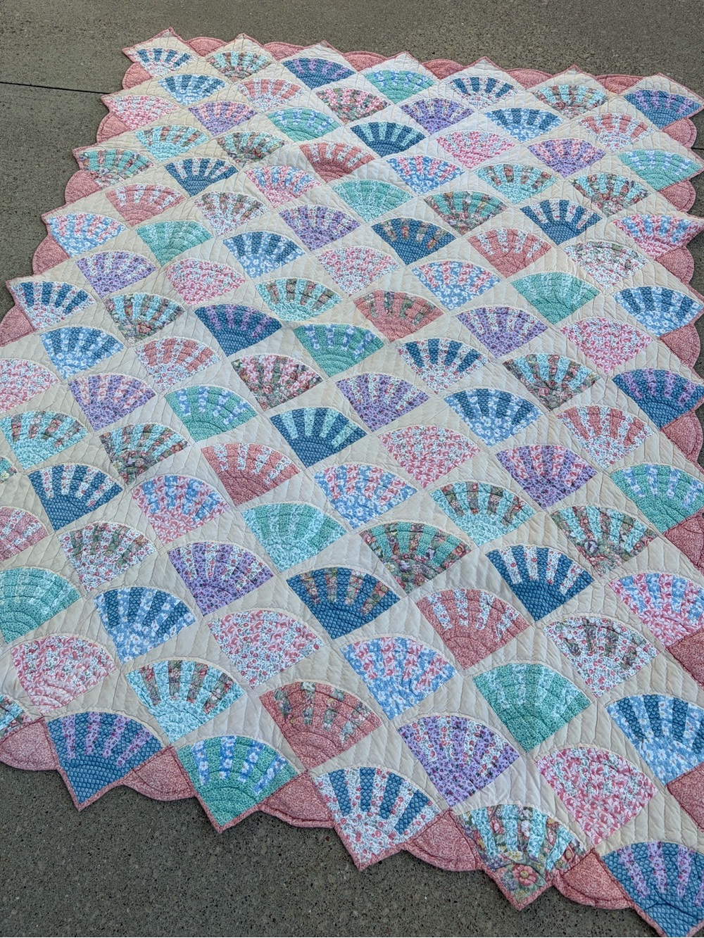 Vintage Arch Quilts fan seashell multi color patchwork handmade quilt blanket